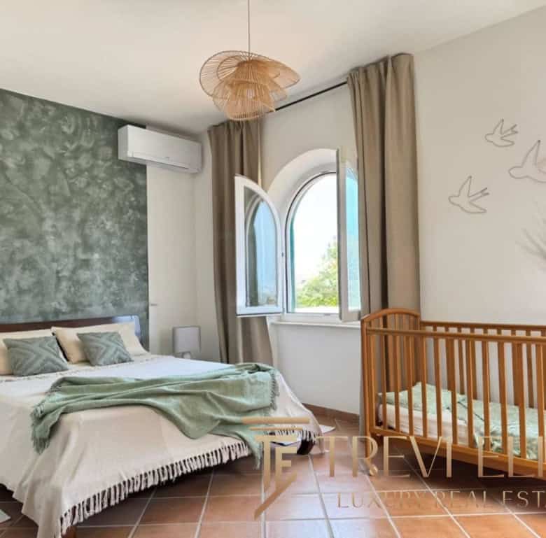 villa in sabaudia near the beach and lake (3)